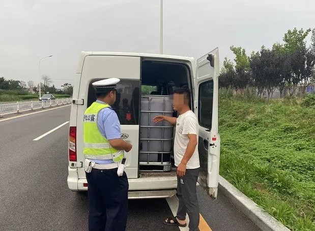 7月份全市范圍內(nèi)面包車集中整治！